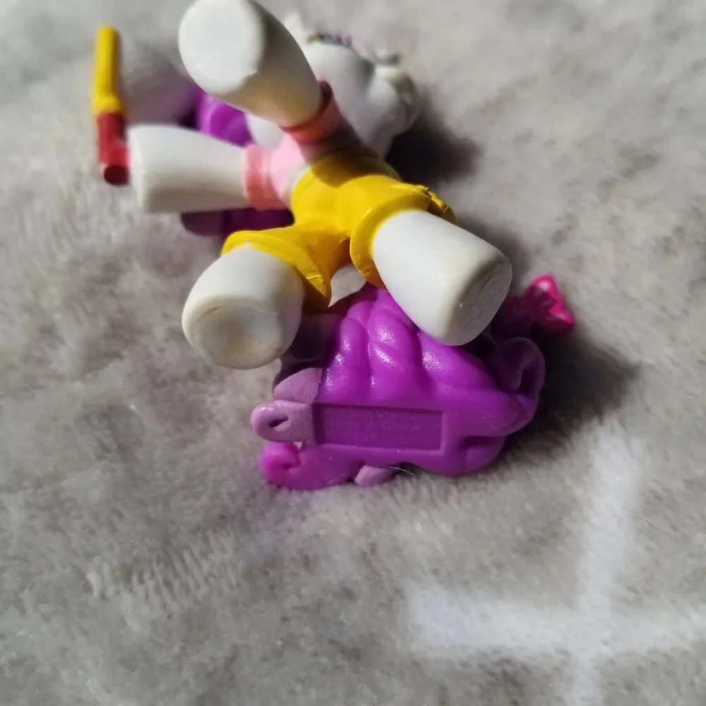 My Little Pony Figure Sweetie Belle Mini Figurine A Day in the Garden MLP G3